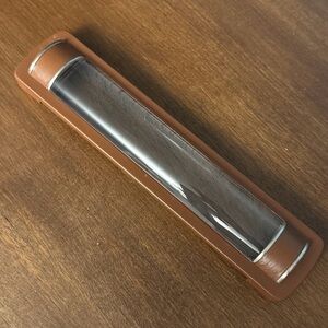 Vintage Early Levenger Reader Magnifying Glass Lenz Optics No Chips